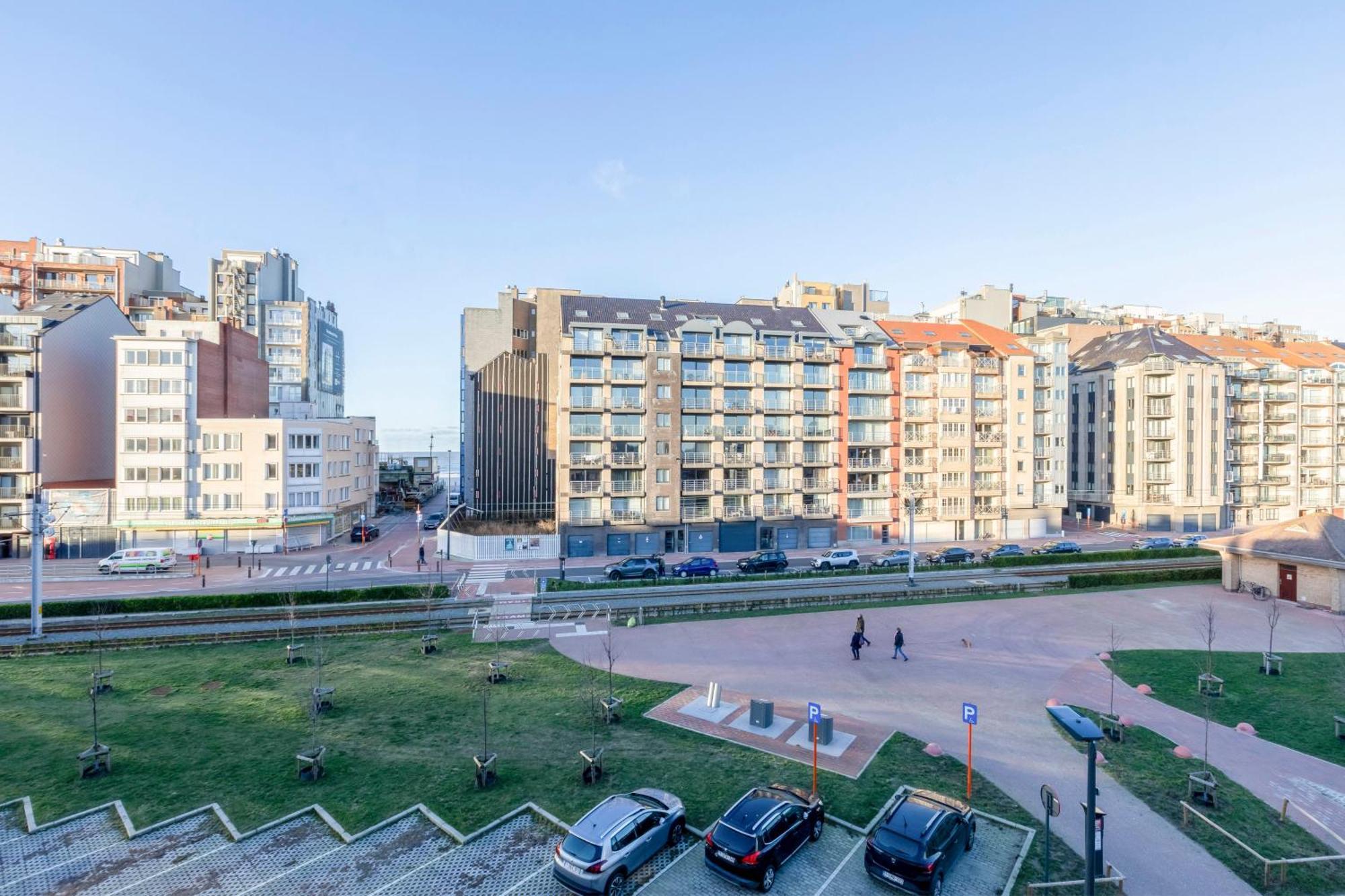 Cosy Apartment 150M From The Beach Blankenberge Exterior foto